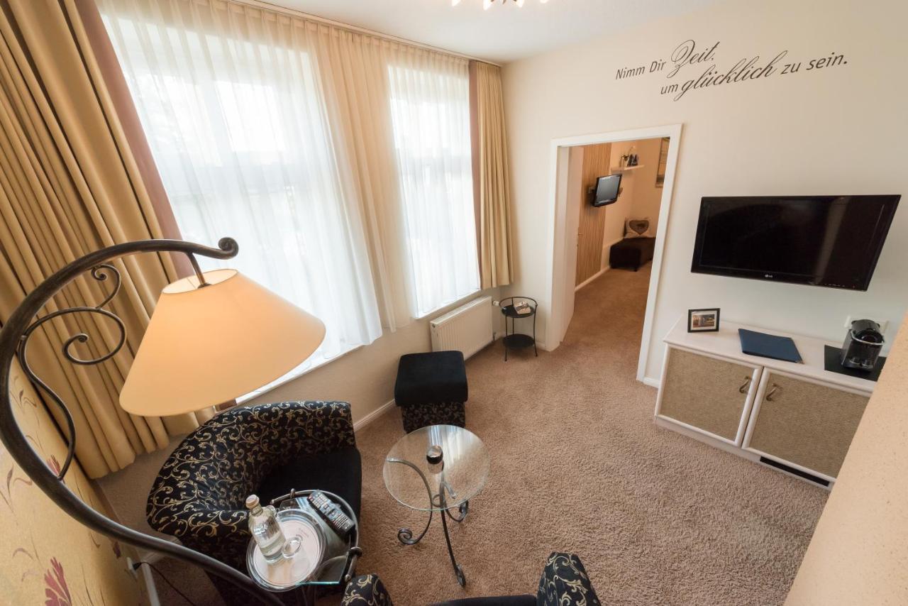 Hotel Villa Waldfrieden Sellin  Eksteriør billede